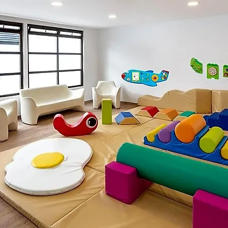 Otel Aguamar Apartamentos, Cristianos Downtown 3*
