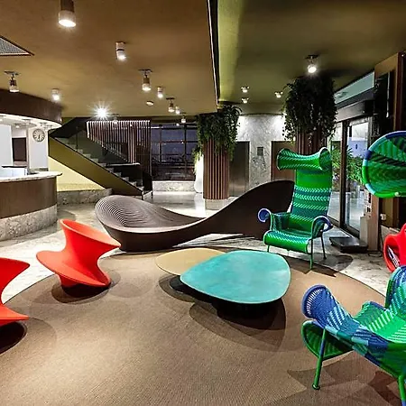 Aguamar Apartamentos, Cristianos Downtown