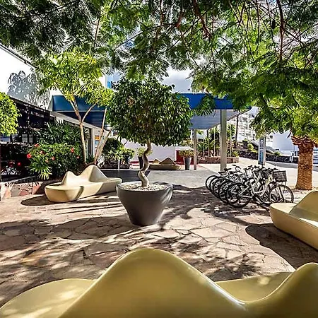 Aguamar Apartamentos, Cristianos Downtown